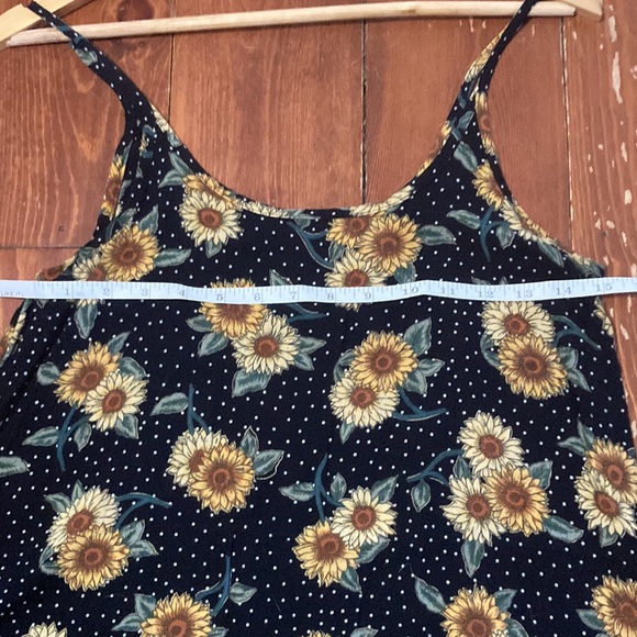 Vintage 80s/90s Paris Sport Club sunflower tank - Picture 6 of 7